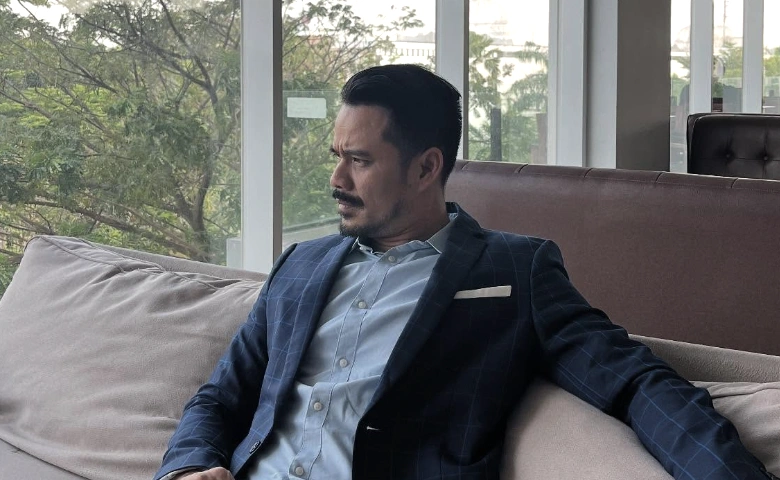 Roby Tremonti Mantan Suami Aurelie Moeramans