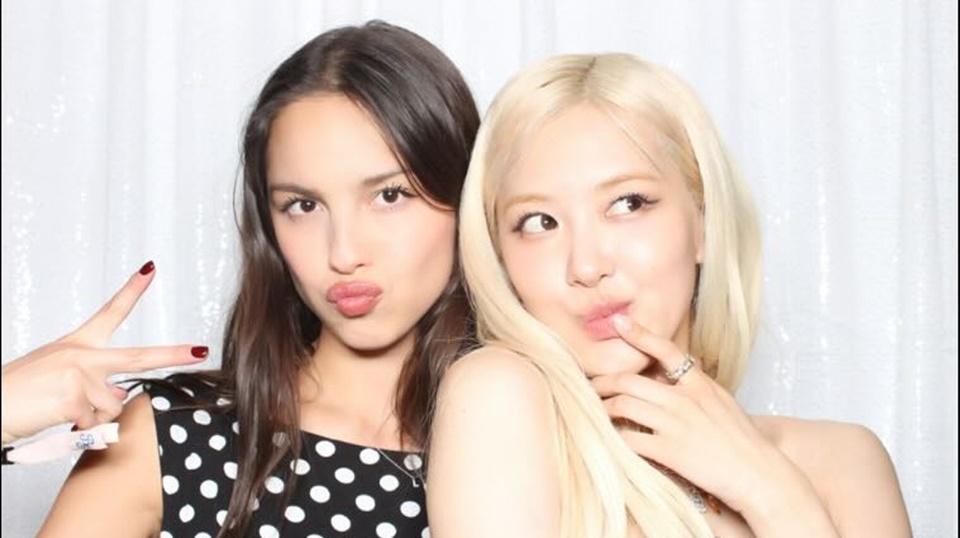 Rose BLACKPINK Pamer Kedekatan Manis Dengan Olivia Rodrigo