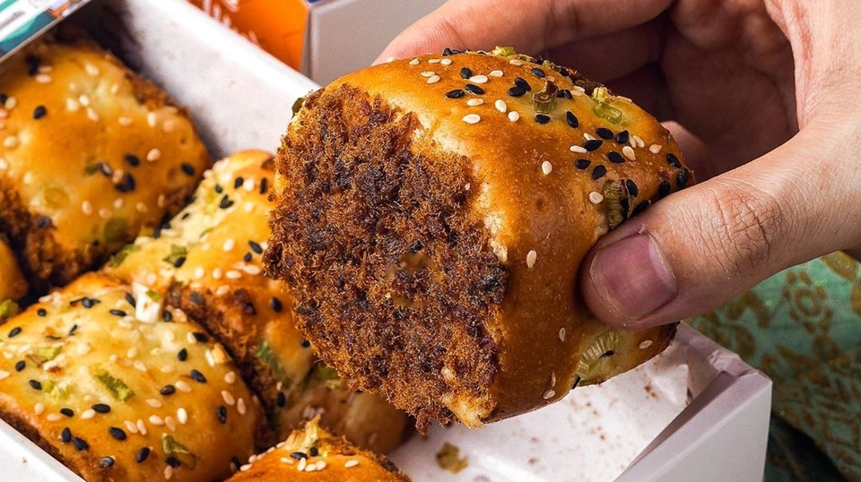 5 Rekomendasi Kuliner di Pasar Baru Jakarta, Botuna Bakehouse Lagi Viral