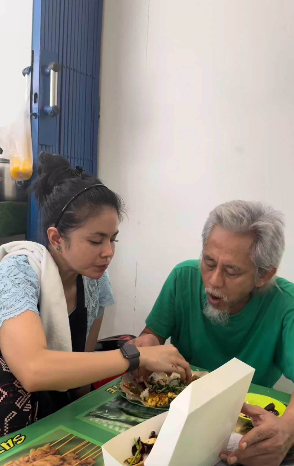 Rumah Makan Milik Epy Kusnandar Dan Istrinya Jadi Sasaran Preman Instagram Karinaranau9