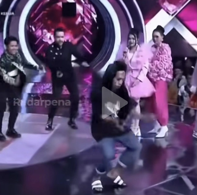 Saat Boger Bojinov Memimpin Tarian Dengan Lagu Qasidah (Tiktok)