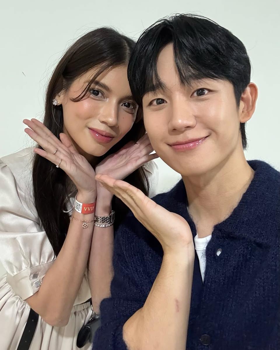 3 Potret Sabrina Chairunnisa Bareng Jung Hae In yang Bikin Iri