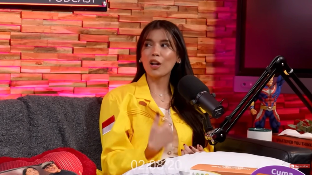 Sabrina Chairunnisa [Youtube]