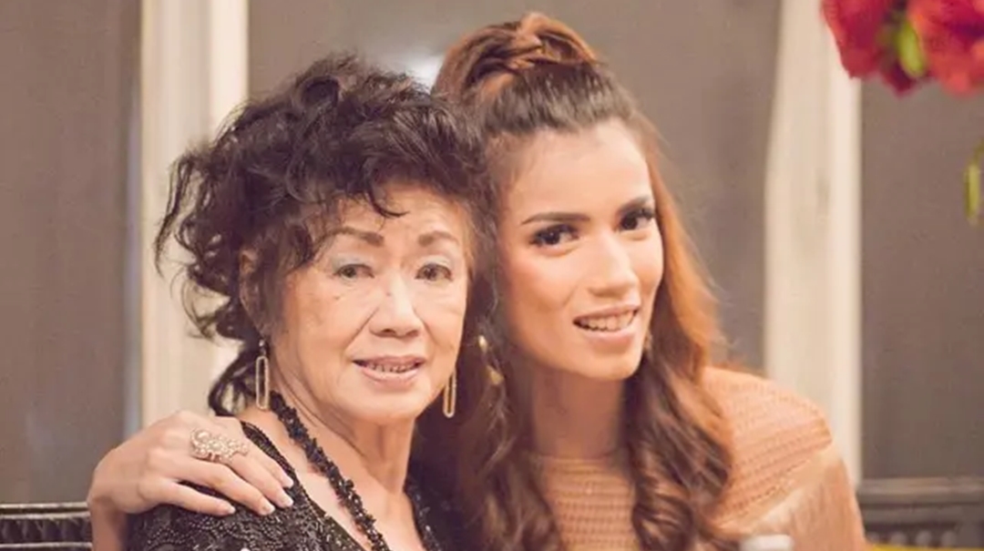 Ibu Mertua Pasang Ring Jantung, Sabrina Chairunnisa Janji Bakal Kasih Cucu Perempuan