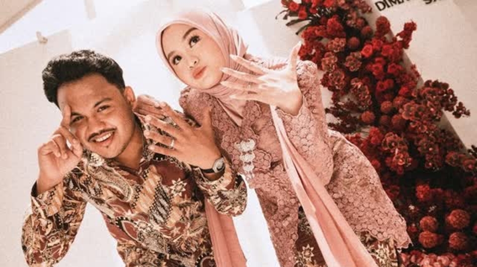 Salma Salsabil Tunangan dengan Dimansyah Laitupa, Tuai Reaksi Kecewa dari Fans