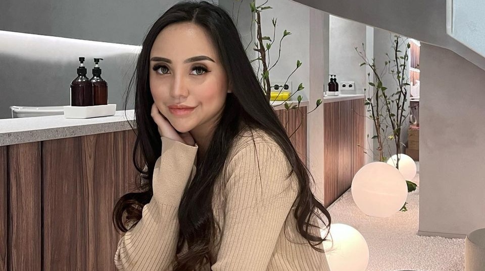 Salmafina Sunan Makin Ramai Didoakan Balik Islam usai Ikut Lebaran Bareng Keluarga