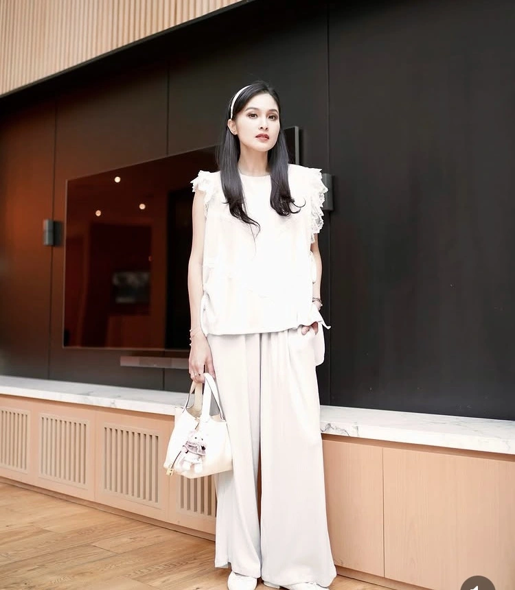 Sandra Dewi Di Rumah Mewahnya (Instagram)