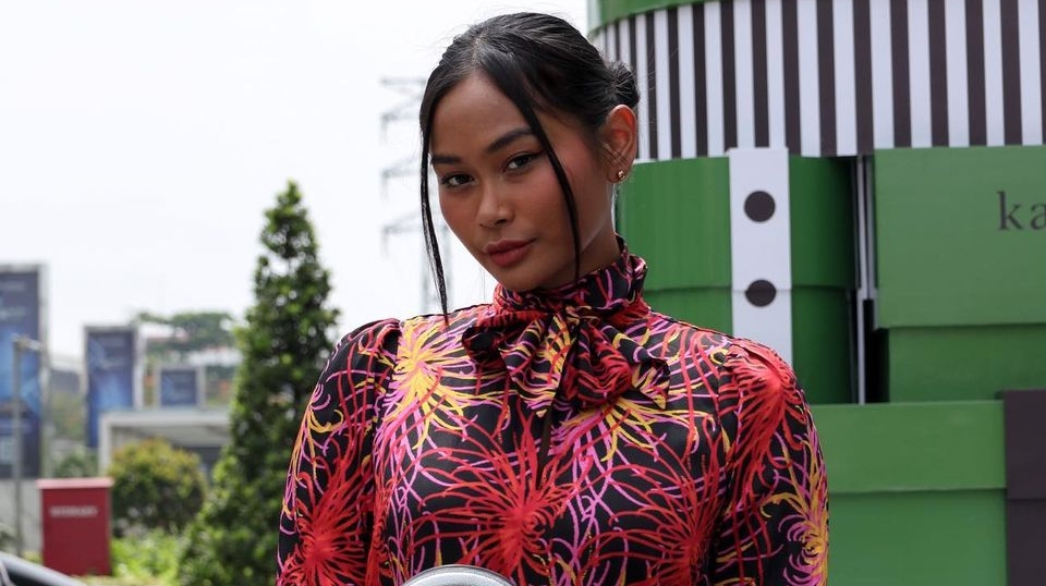 Sarah Tumiwa Dibilang Aura Maghrib: Emang!