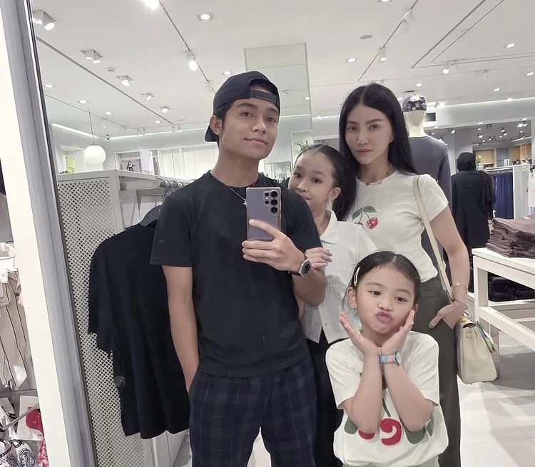 Sarwendah Bersama Ketiga Anaknya (Instagram)
