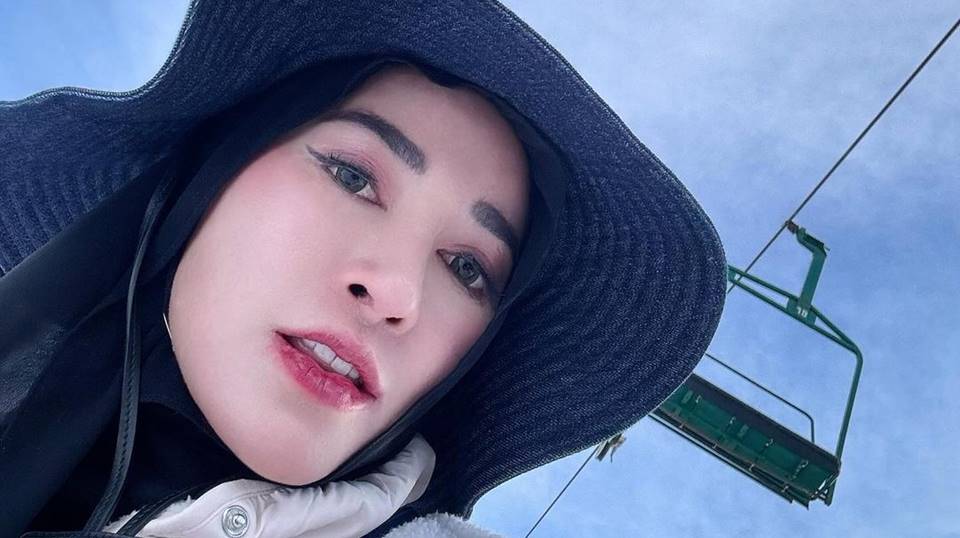 Penampakan Bracelet Ratusan Juta Rupiah Shandy Purnamasari yang Terlihat Ketika Panen Jahe