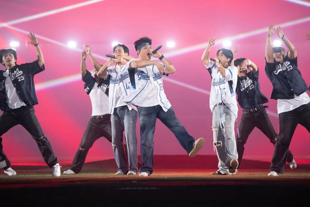 Shindong Saat Tampil Bersama Super Junior  (IG earlyboysd)