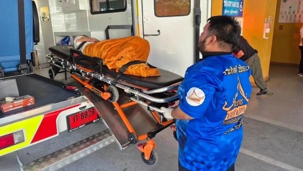 Si Wanita Saat Akan Dibawa Kembali Ke Rumah Sakit (Tiktok)