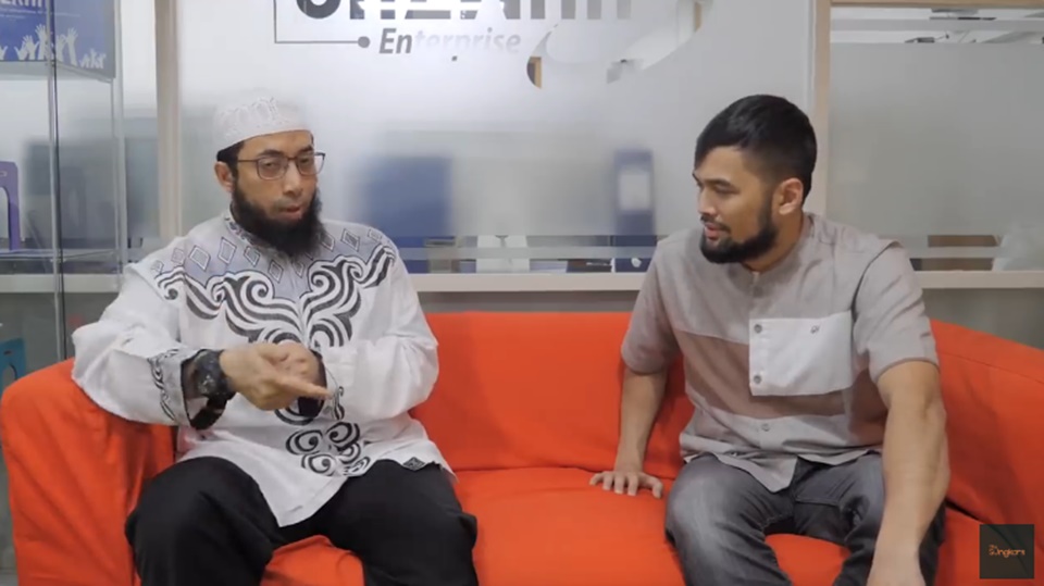 Ustaz Khalid Basalamah dan Teuku Wisnu