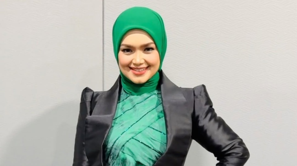 Aslinya Diva, Siti Nurhaliza Nyanyi Live Malah Diprotes Berisik Sama Anak Sendiri