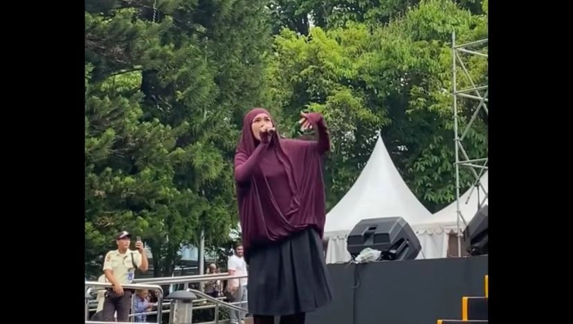 Sivia Azizah Saat Kembali Ke Atas Panggung Instagram