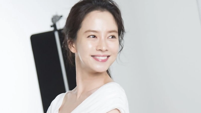 Song Ji Hyo Soompi