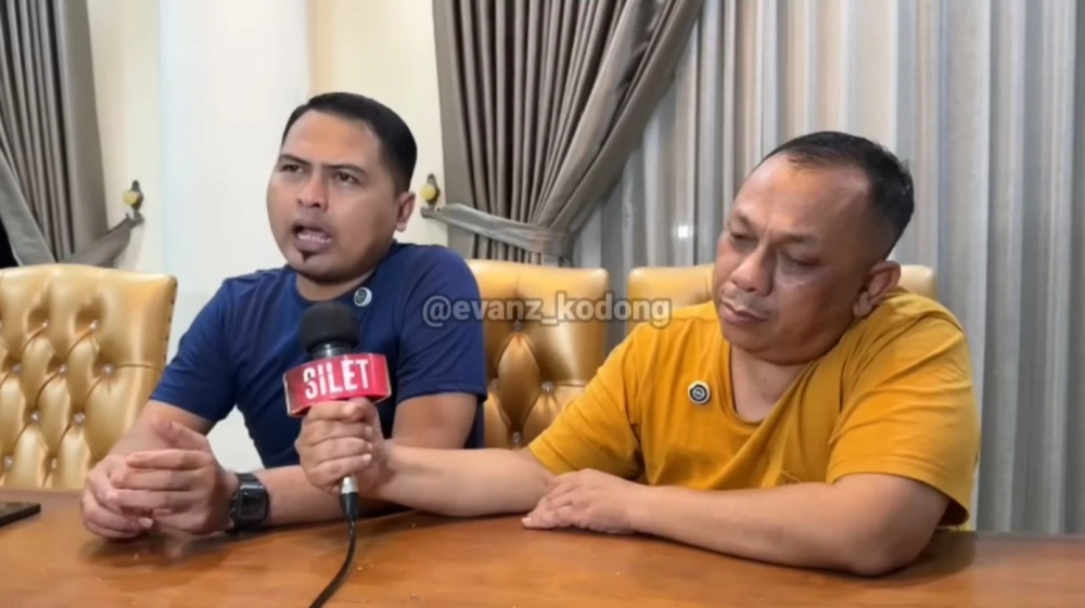 Sosok Ini Ungkap Gelang Pemberian Rizky Febian Untuk Bintang Hilang Ia Mencurigai Teddy Pardiyana [sumber: Youtube Evanz Kodong Channel]