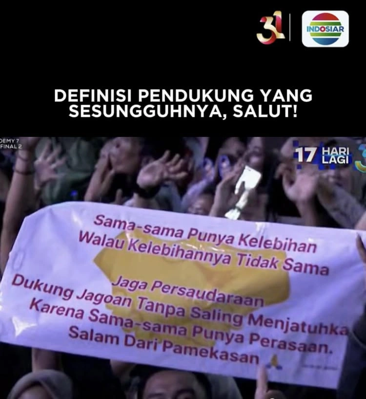 Spanduk Yang Berisi Kalimat Sportif Dari Pendukung Valen [Instagram]