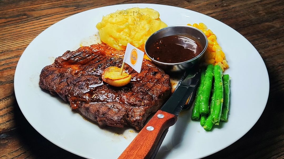 3 Rekomendasi Resto Steak Kaki Lima Jakarta, Dijamin Murah Meriah!