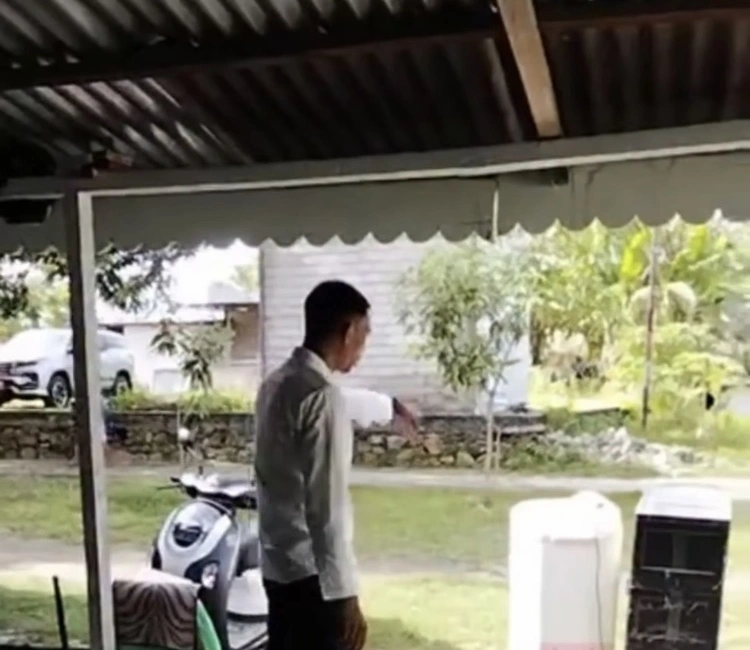 Suami Pppk Di Gorontalo Usir Istri [Instagram]