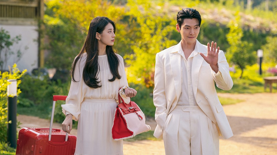 Suzy dan Kim Woo Bin Bintangi Drama Fantasi Netflix 'Genie, Make A Wish'