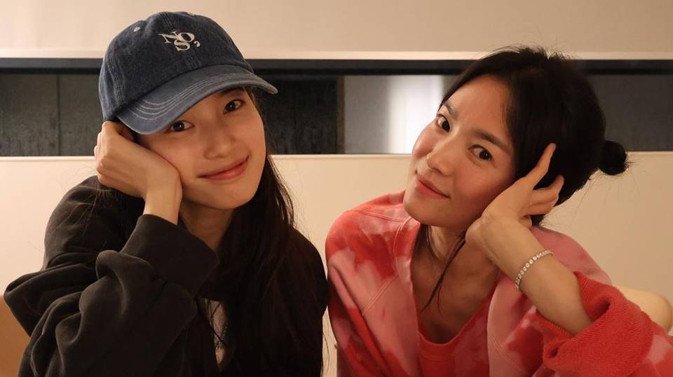 Song Hye Kyo Beber Cerita Kedekatan Dengan Suzy