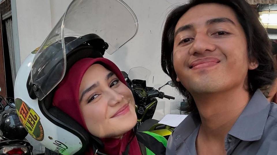 8 Pasangan Seleb Lagi Viral Bahkan Ada yang PDKT, Intipin Foto Masa Remajanya