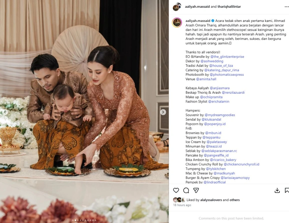 Tedak Siten Anak Aaliyah Massaid Dan Thariq Halilintar [Sumber: Instagram Aaliyah Massaid]