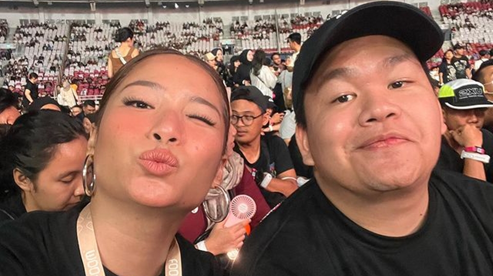 Teuku Rizky dan Pacar Ngomongin Roti Rp400 Ribu hingga Bau Badan, Erina Gudono Ramai Dibela