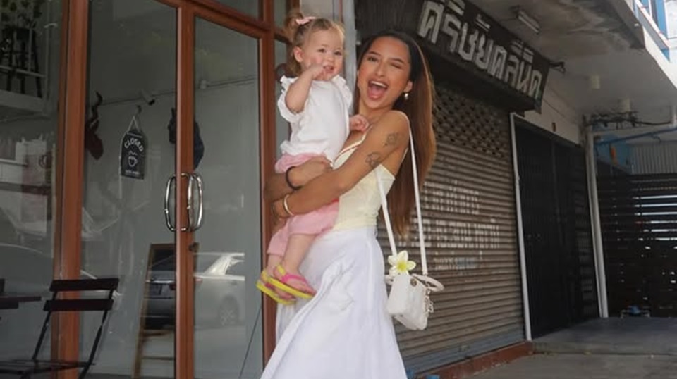 Jennifer Coppen Sakit Hati Kena Hujat Gegara Kamari Jatuh Kesandung