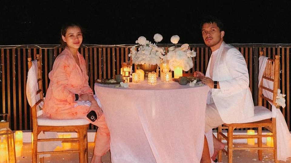 Thariq Halilintar Ajak Aaliyah Massaid Dinner Mewah Nan Romantis di 1st Anniversary