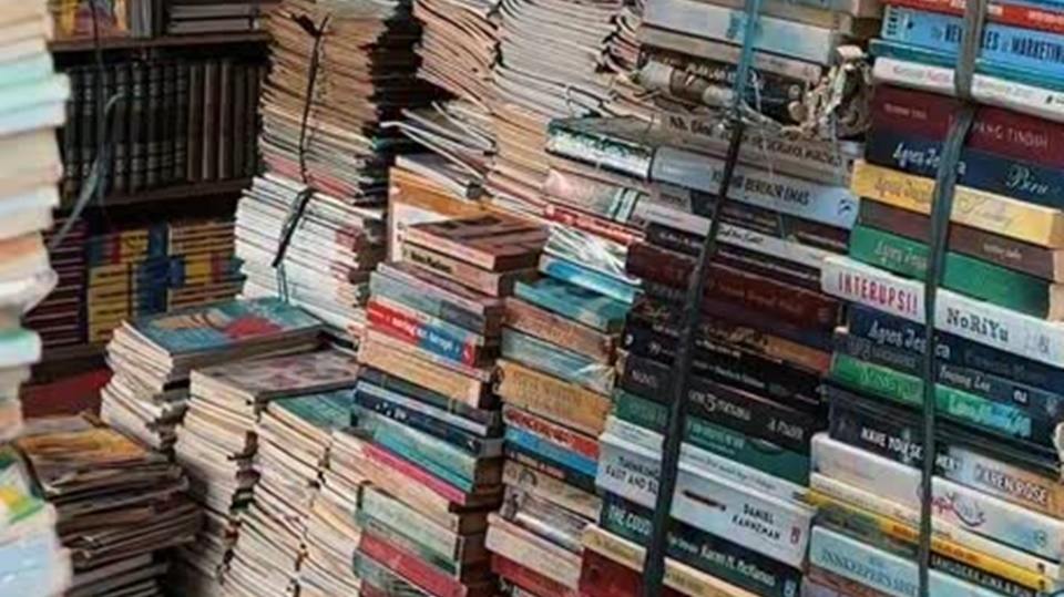 4 Lokasi Thrifting Buku Bekas Berkualitas di Jakarta, Ada Yang Jadi Lokasi Syuting AADC?