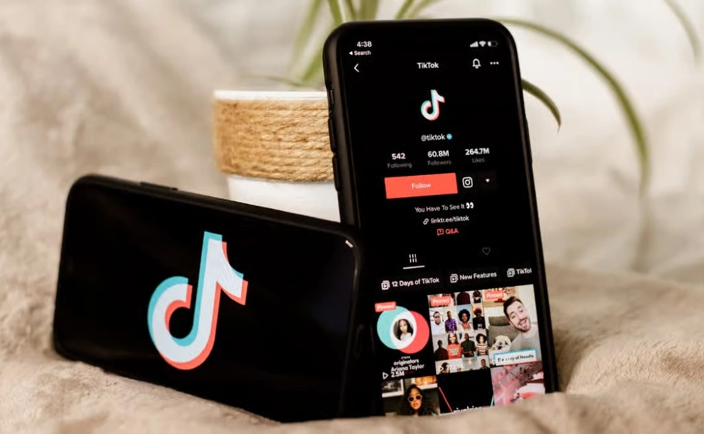 Tiktok. [Unsplash/Collabstr via Dexetor]