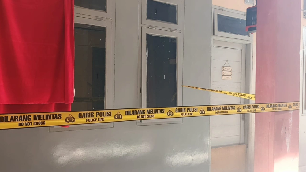 TKP pembunuhan Cucu Mpok Nori. (FTNews/Selvianus Kopong Basar)