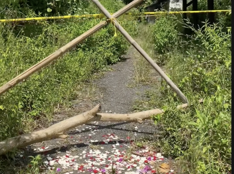 TKP pembunuhan Zein oleh YA di Kampung Gajah. [TikTok/kbbtrending]