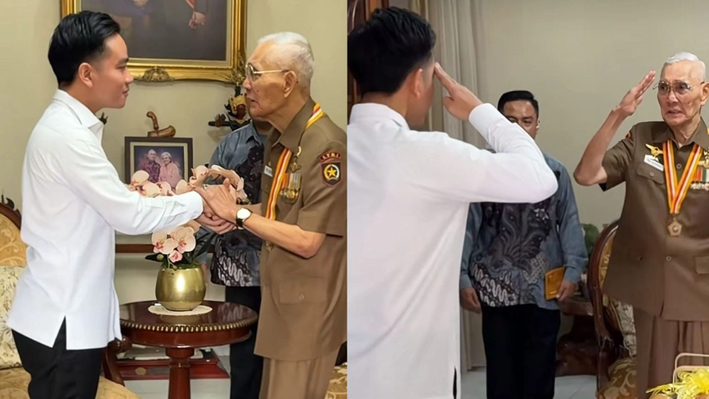 Gibran Rakabuming Raka saat mengunjungi Try Sutrisno di kediamannya pada Agustus 2025 lalu. [TikTok]