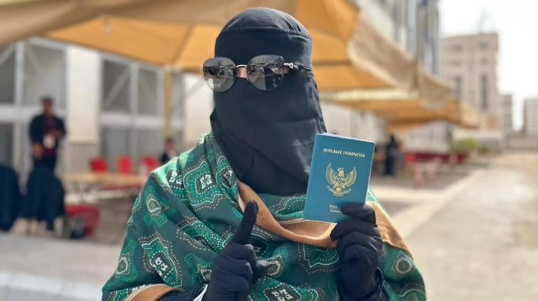 Umi Pipik Pertama Kali Nonton Timnas di Stadion, Menantu Langsung Ngegolin!