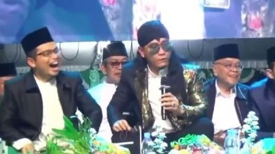 Dihujat Lagi, Gus Miftah Bahas Nasib KH Usman Ali yang Kena Imbas Penjual Es Teh