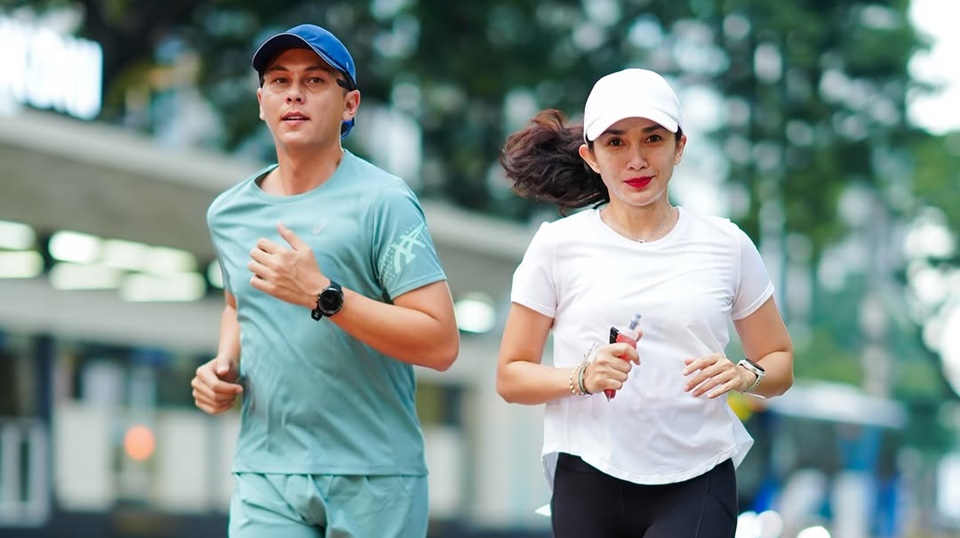 Ussy Sulistiawaty Beri Peringatan Keras Untuk Yang Hasut Suaminya Stop Olahraga