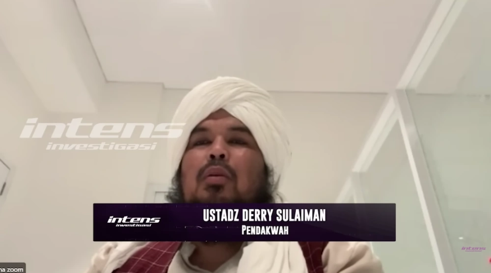 Ustaz Derry Sulaiman Beri Tanggapan Soal Konflik Inara Rusli [sumber: Youtube Intens Investigasi]