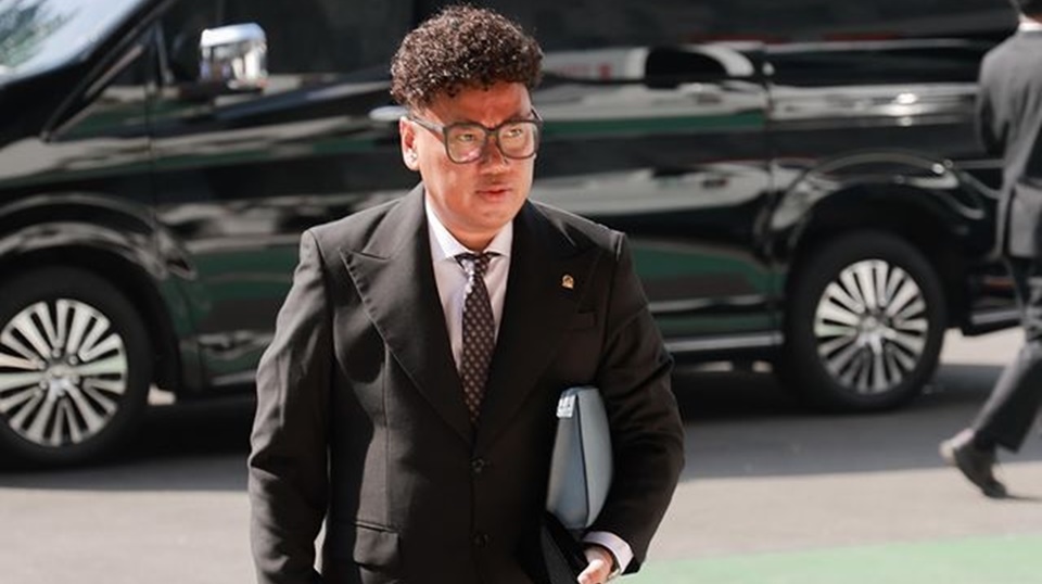 Uya Kuya Unggah Video Orang Mengais Jarahan di Rumahnya: Semoga Bermanfaat buat Kalian