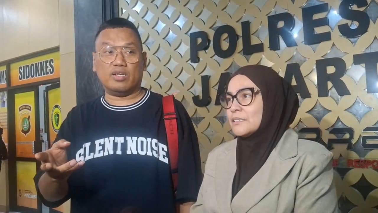 Momen Mencekam Jelang Penjarahan, Uya Kuya Pergi Cuma Bawa 4 Baju!