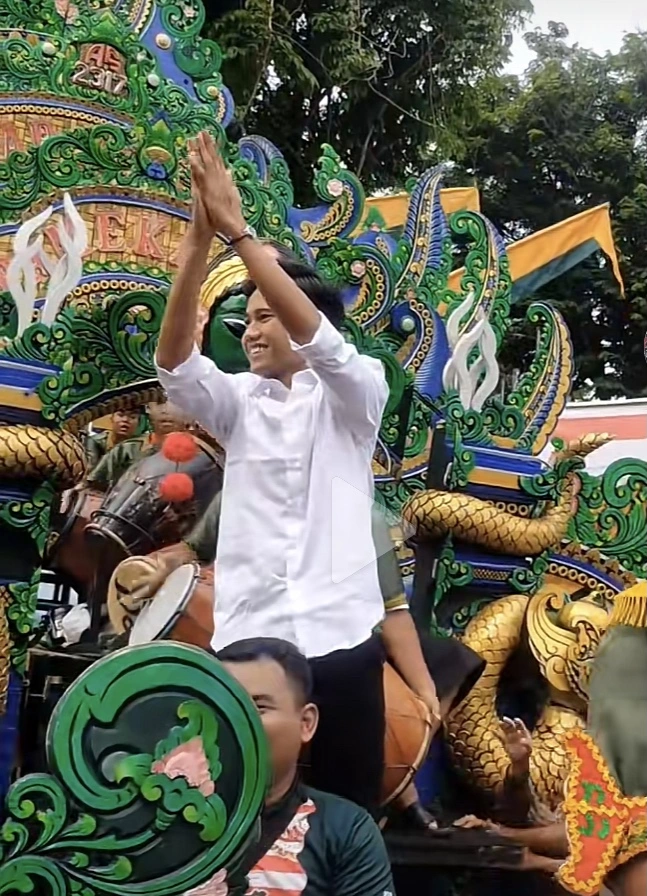 Valen Diarak Naik Sekar Kedaton 1 [Tiktok]