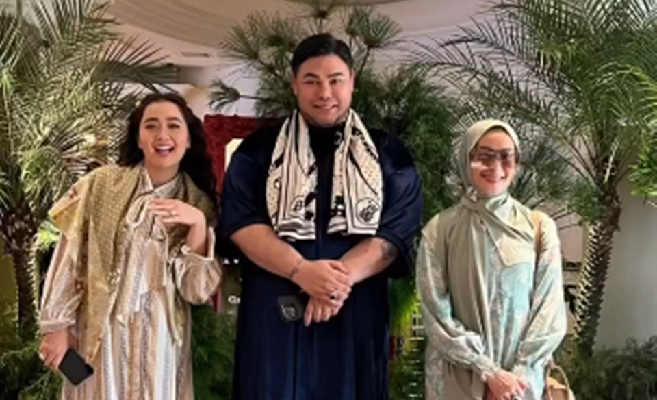 Vega Darwanti di Acara Walimatus Safar Ivan Gunawan Jelang Berangkat Haji [Instagram]