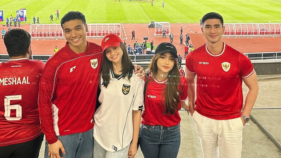 Verrell Bramasta dan Fuji Terciduk Nonton Indonesia Vs Bahrain Bareng [Instagram]