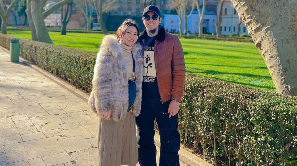 Via Vallen Belajar Hal Baru Selama Dirinya dan Chevra Yolandi Jadi Ortu Sebulan Jadi Ortu