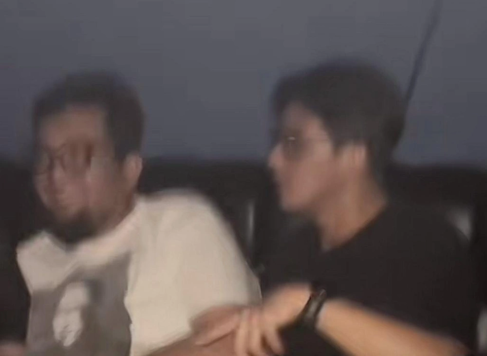 Video Karaoke Viral Ricky Harun bersama seorang LC.