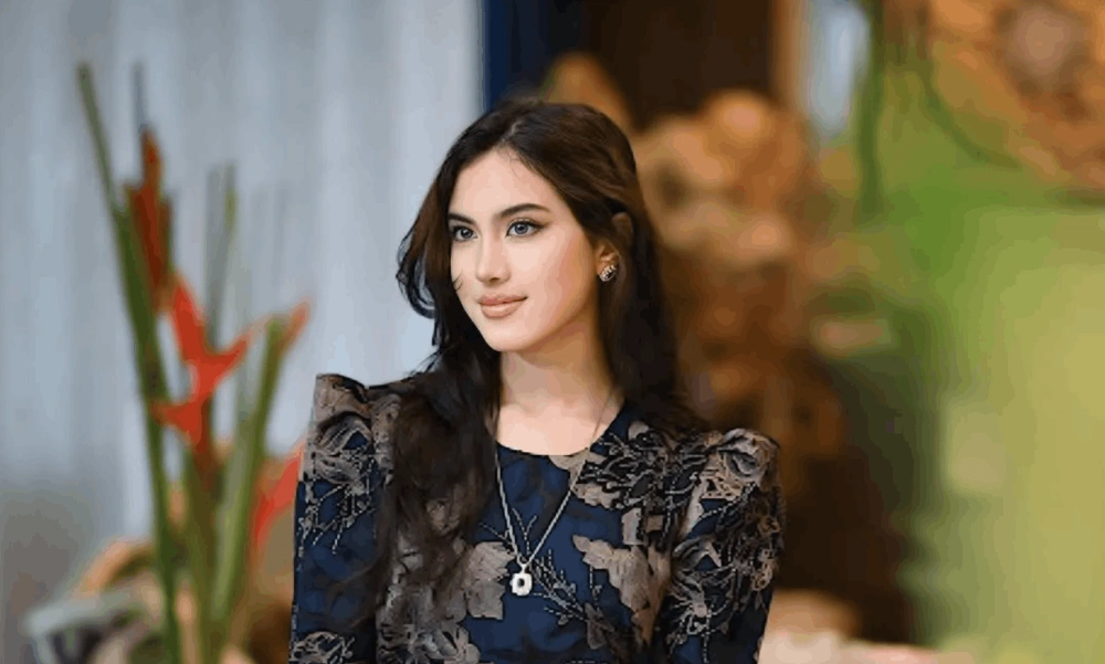 Vie Zaara putri Vie Shantie dari pernikahan sebelumnya dengan aktor Malaysia. [Instagram]