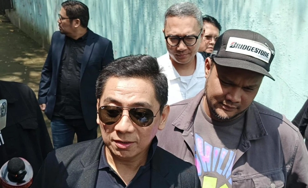 Virgoun Bersama Kuasa Hukum Sandy Arifin Dan Tim Ftn Raka 