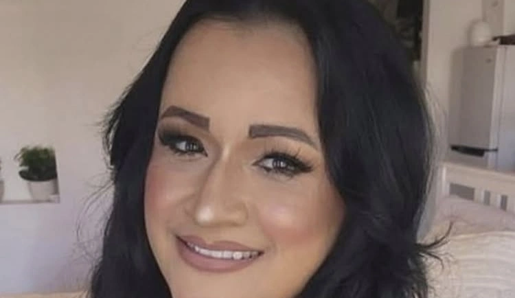 Wajah Wanita Yang Sewakan Setengah Tempat Tidurnya (Tiktok)